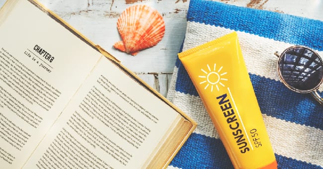 Daily sunscreen skincare routine recommended by dermatologists at Derma Solutions Bengaluru for healthy, youthful skin.